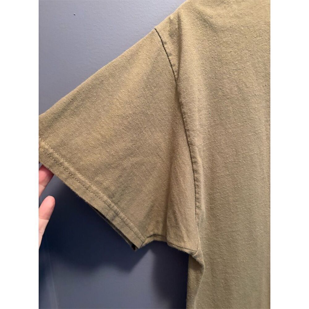 Vintage Black Hills Ammunition Men's Graphic T-Shirt Green Size L - Picture 3 of 7